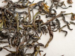 Huang Zhi Xiang (Pojedyncze krzewy o aromacie żółtej akacji), AAА, 2024