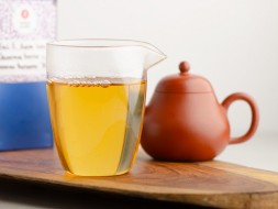 Huang Zhi Xiang (Pojedyncze krzewy o aromacie żółtej akacji), AAА, 2024