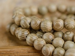 Różaniec #155, barwiony jesion, 108 koralików