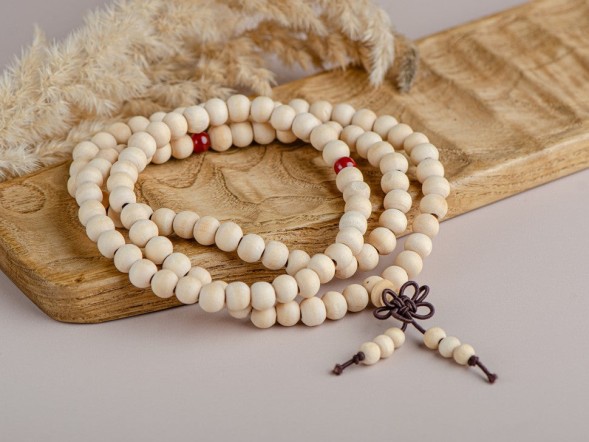 Różaniec #156, drewno, 108 koralików, na gumce