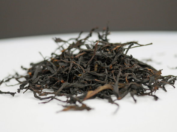 Ciemny Oolong Zemo, AA, Tkibuli, Gruzja, 2025