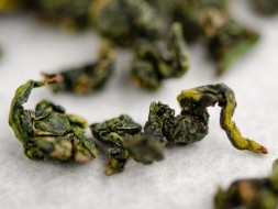 Te Guan Yin Guo Xiang (Żelazna Bogini Miłosierdzia o owocowym aromacie), АА, 2024