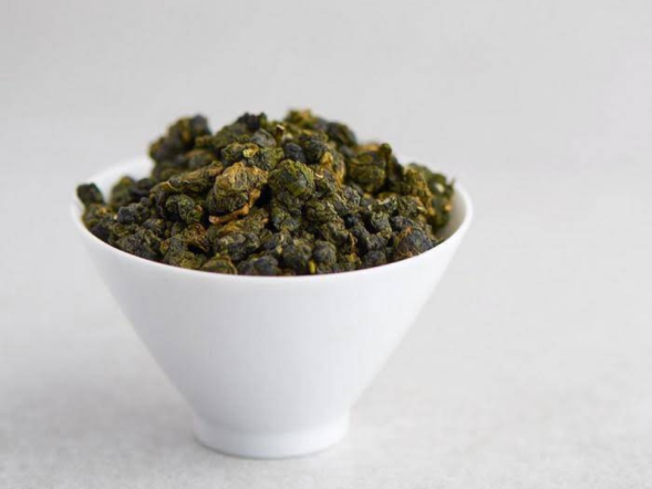 Ali Shan Gao Shan Jin Xuan (Wysokogórski ognisty kwiat z góry Ali), AA, 2020