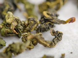 Nai Xiang Te Guan Yin (Mleczny oolong Karmel), A, 2025