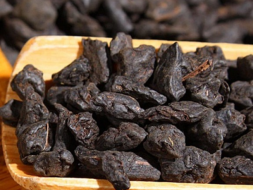 Shu Pu Erh Cha Hua Shi (Kamienie herbaciane), Menghai, AAA, 2018