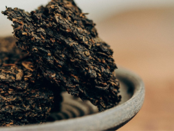 Gong Ting z pąków, fabryka Yun Zhen, Lincang, AA, 2024