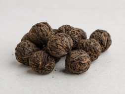 Shu Pu Erh Menghai w kulkach, AA, 2011 