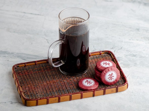 Shu Pu Erh Moneta herbaciana (Teacoin), АА, 2020