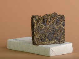 Hei Cha Mu Qing Feng Gao Shan (Świeży górski wiatr), AA, 2023