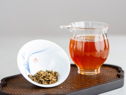 Dian Hong Jin Lo, AAA, 2025