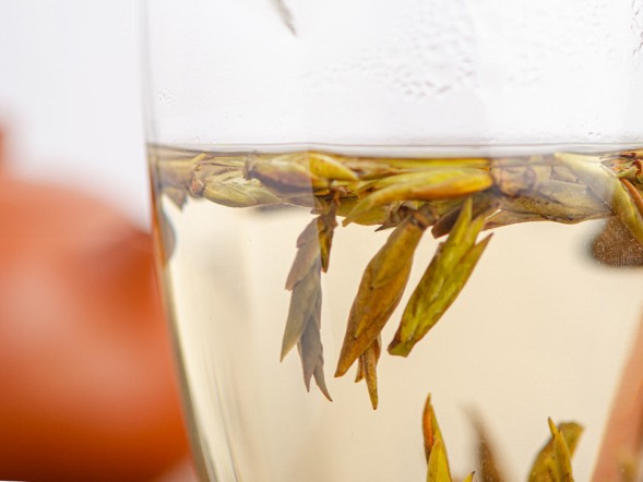 Gu Shu Ye Sheng Zi Ya Bao (Szmaragdowo-purpurowy z Fengqing), AAA, 2024