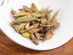 Gu Shu Ye Sheng Zi Ya Bao (Szmaragdowo-purpurowy z Fengqing), AAA, 2024