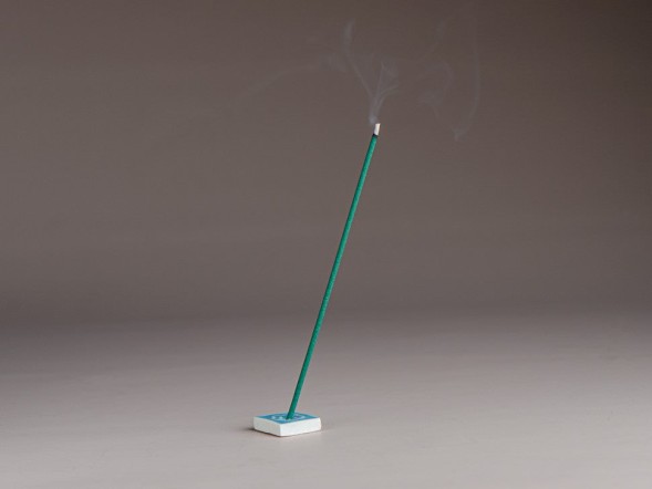 Zestaw kadzidełek japońskich Hiragatake, 15 szt., stojak