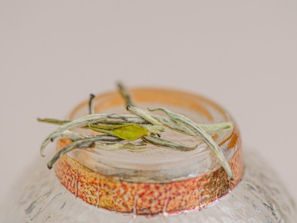 Jun Shan Yin Zhen Xiao Ya (Srebrne igły z Góry Nieśmiertelnych), ААА, 2025