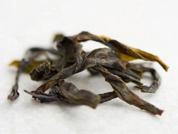 Ya Shi Xiang Dan Cong (Pojedyncze krzewy o aromacie kaczego gnoju), AA, 2022