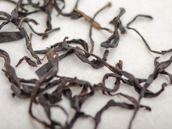 Lao Cong Lao Xiang Wen Wudong Dan Cong (Nieśmiertelny starzec ze starych krzewów z góry Wudong), AAA, 2022