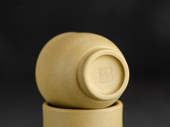 Czarka #1941, glina, 60 ml