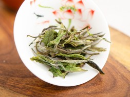 Bai Mu Dan Wang (Biała piwonia), ААА, 2022