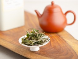 Bai Mu Dan Wang (Biała piwonia), ААА, 2022