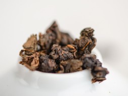 Ku Gua Te Guan Yin (Żelazna Bogini Miłosierdzia w gorzkiej dyni), AA, 2008