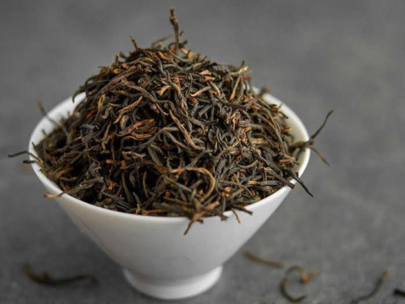 Yin Jun Mei (Srebrne brwi), АА, 2024