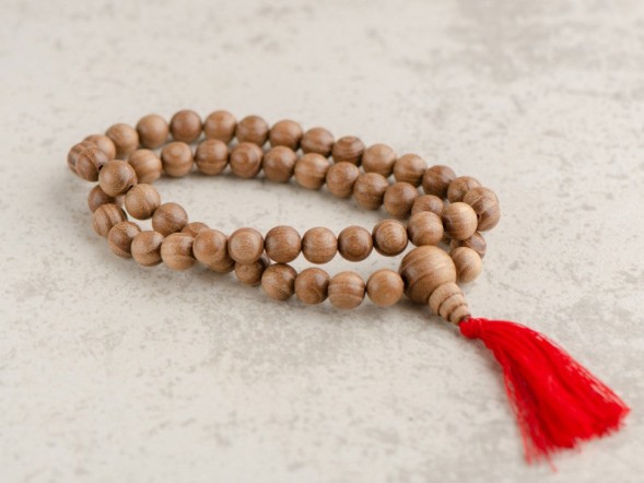 Różaniec #102, drewno oliwne, 54 koraliki