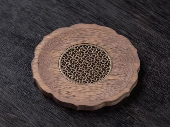 Podstawka pod kubek, drzewno, metal