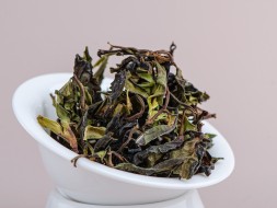 Yunnan Gao Shan Ye Sheng Bai Cha ze 100-letnich drzew, ААА, 2024