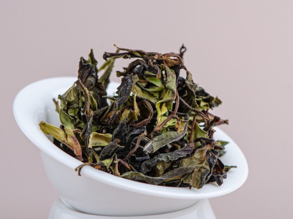 Yunnan Gao Shan Ye Sheng Bai Cha ze 100-letnich drzew, ААА, 2024